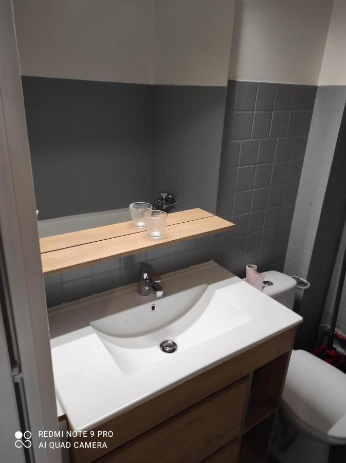 Apartment Studio Classe **, Parking, Fibre, Literie Ht Gamme Aix-les-Bains